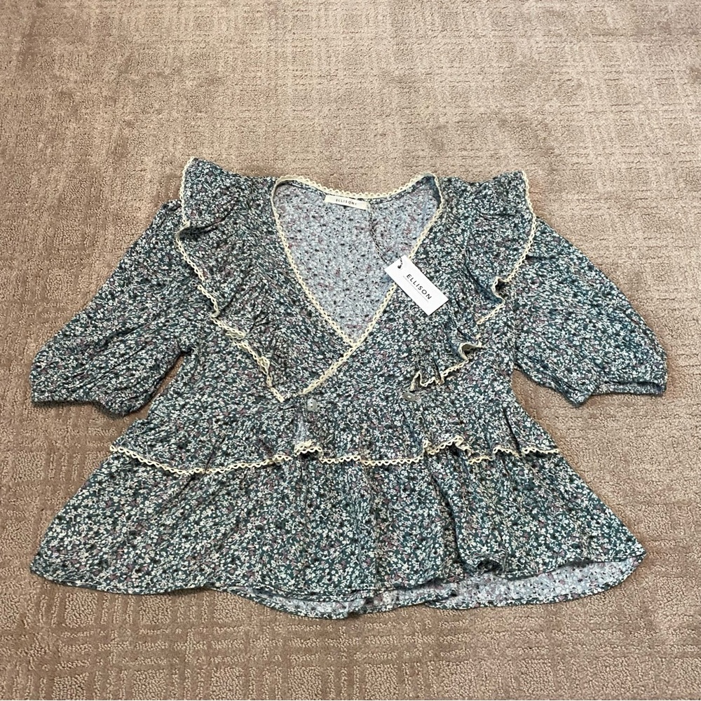 NWT {Ellison} Blue Floral Ruffle Wrap Top~ Size Small